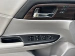 2017 Accord Thumbnail 12