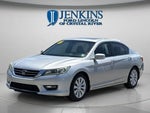 2015 Accord Thumbnail 2