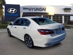 2016 Accord Thumbnail 4