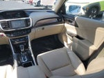 2016 Accord Thumbnail 26