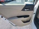 2016 Accord Thumbnail 30