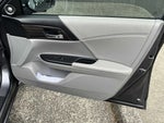 2017 Accord Thumbnail 15