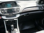 2015 Accord Thumbnail 23