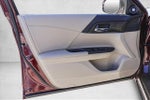 2015 Accord Thumbnail 12