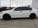 2017 Accord Thumbnail 4