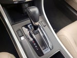 2015 Accord Thumbnail 16