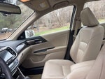 2017 Accord Thumbnail 16