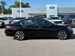 2017 Accord Thumbnail 6