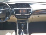 2017 Accord Thumbnail 15
