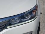 2017 Accord Thumbnail 3