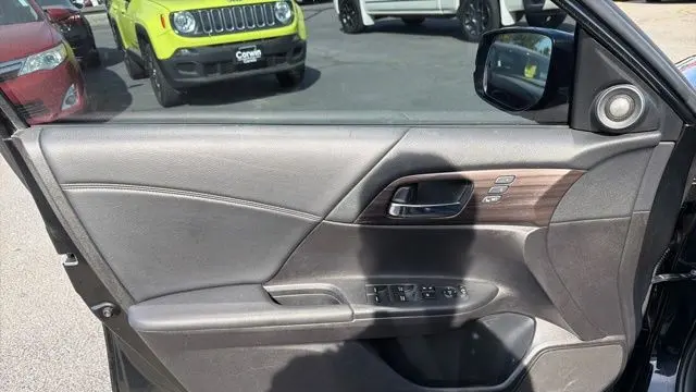 2016 Honda Accord EX-L w/Navi w/Honda Sensing