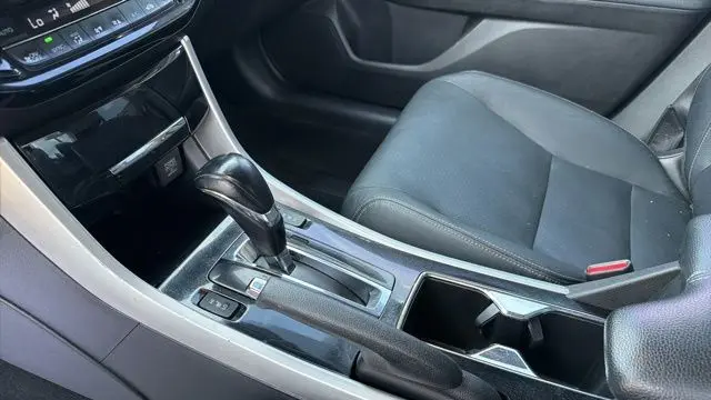 2016 Honda Accord EX-L w/Navi w/Honda Sensing