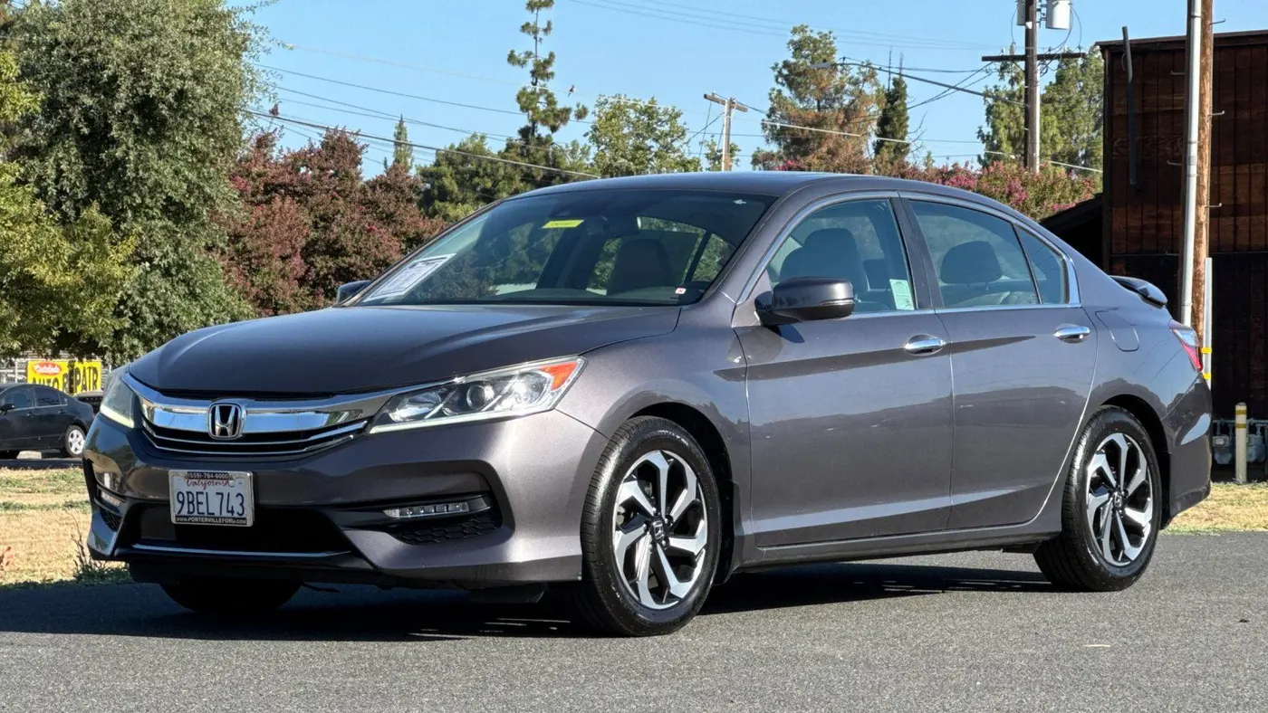 2017 Honda Accord EX-L w/Navi w/Honda Sensing