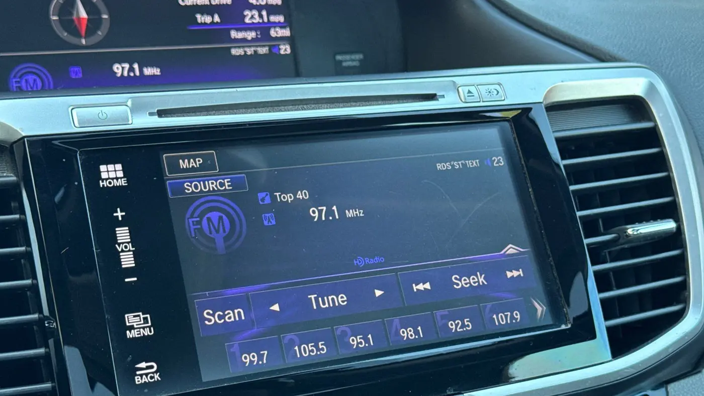 2017 Honda Accord EX-L w/Navi w/Honda Sensing