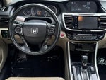 2017 Accord Thumbnail 15