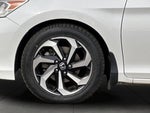 2017 Accord Thumbnail 30