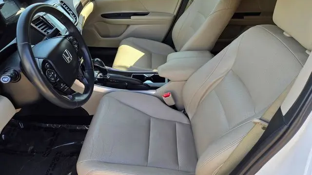 2017 Honda Accord EX-L V6 w/Navi w/Honda Sensing