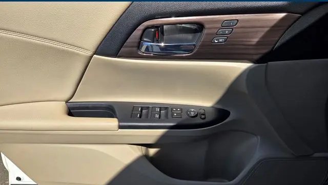2017 Honda Accord EX-L V6 w/Navi w/Honda Sensing