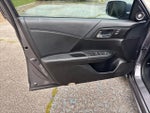 2015 Accord Thumbnail 10