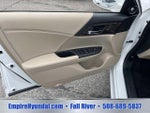 2016 Accord Thumbnail 16