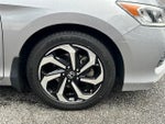 2017 Accord Thumbnail 12