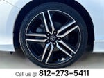 2017 Accord Thumbnail 32