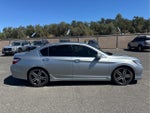 2017 Accord Thumbnail 4