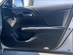 2017 Accord Thumbnail 24