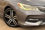 2016 Accord Thumbnail 3