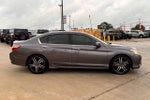 2016 Accord Thumbnail 10