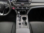 2019 Accord Thumbnail 17