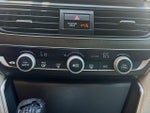 2018 Accord Thumbnail 12