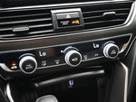 2019 Accord Thumbnail 15