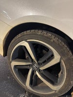 2018 Accord Thumbnail 3