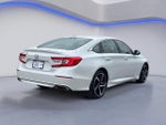 2018 Accord Thumbnail 10