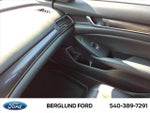 2019 Accord Thumbnail 31
