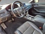 2018 Accord Thumbnail 9
