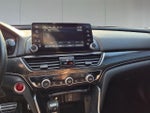 2018 Accord Thumbnail 16