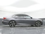 2018 Accord Thumbnail 32