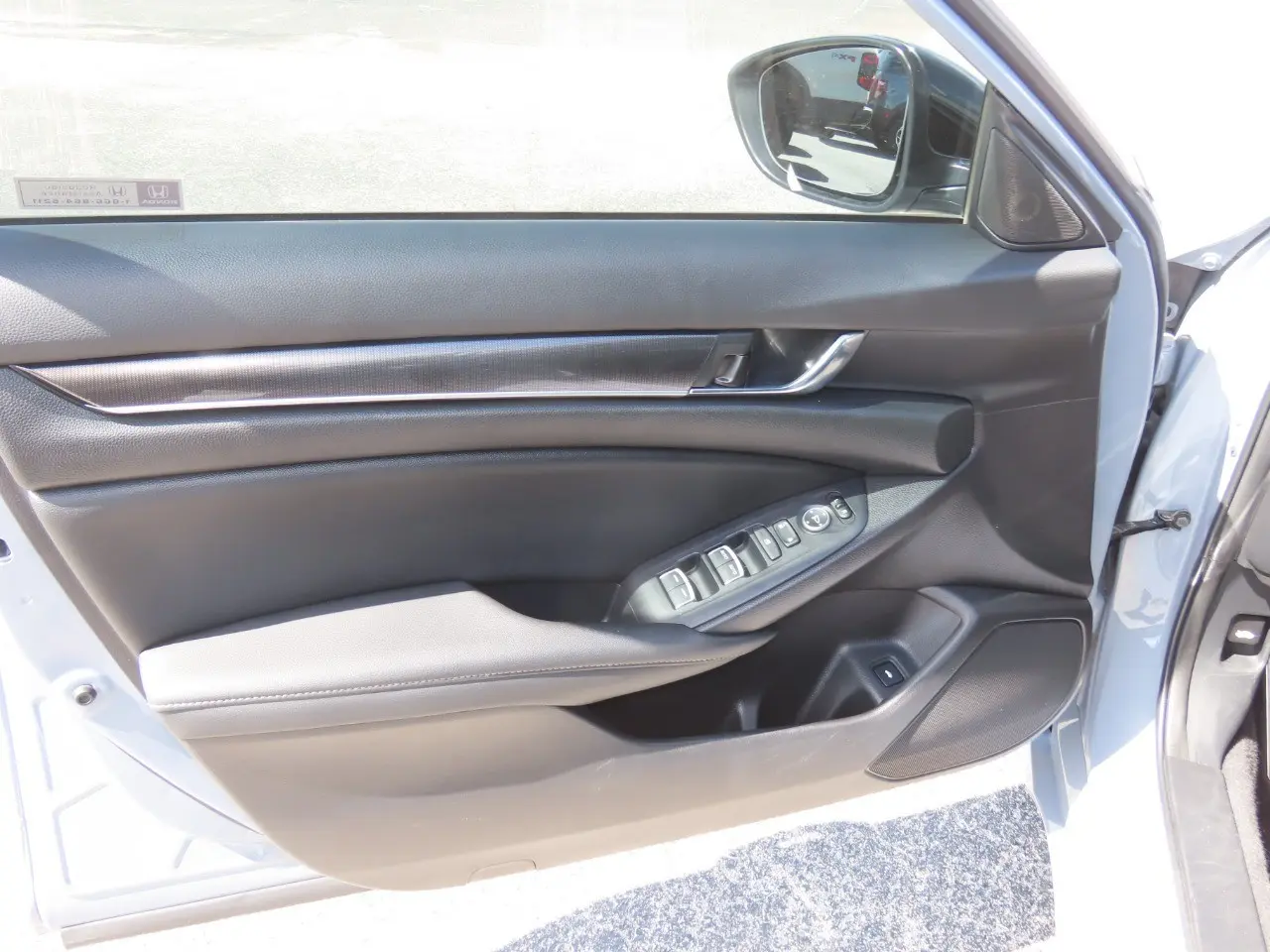 2022 Honda Accord - $22,999