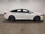 2018 Accord Thumbnail 2