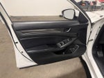 2018 Accord Thumbnail 24