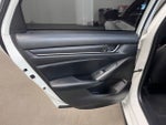 2018 Accord Thumbnail 19