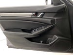 2018 Accord Thumbnail 12