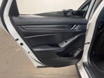 2022 Accord Thumbnail 19