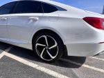 2022 Accord Thumbnail 18