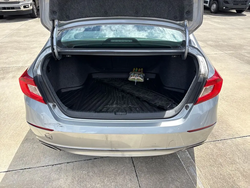 2018 Honda Accord - $16,701