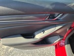 2018 Accord Thumbnail 10