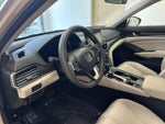 2019 Accord Thumbnail 11