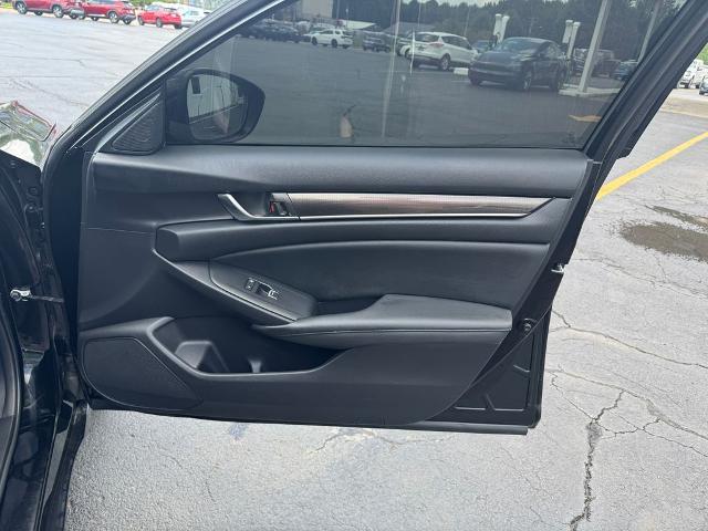 2022 Honda Accord - $22,991